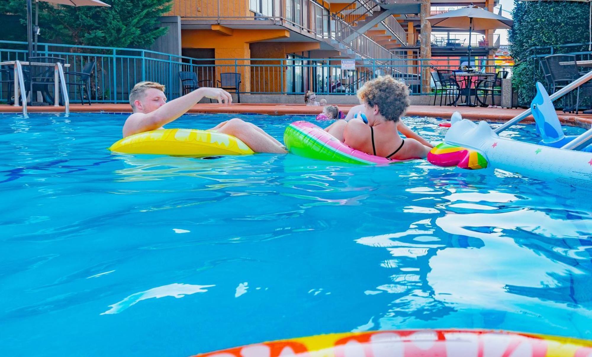 อาร์เบอร์ แอท ไอส์แลนด์ แลนดิง โฮเต็ล แอนด์ สวีท Hotel พิเจนฟอร์จ ภายนอก รูปภาพ